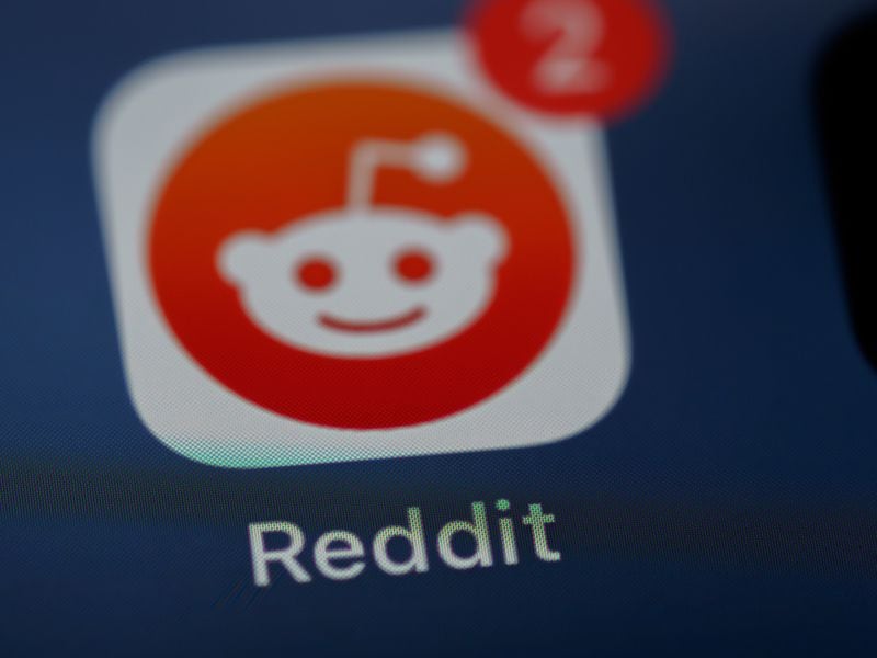 Reddit-Based Tokens Plunge on Report of Wind Down of Community Points