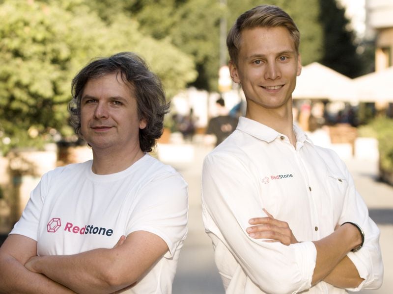 RedStone, Blockchain Oracle Project Pushing Into Restaking, Raises $15M