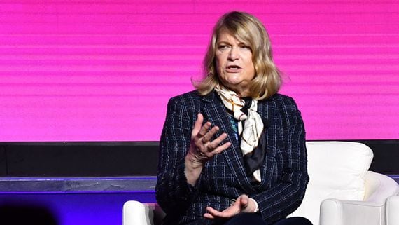 U.S. Sen. Cynthia Lummis said crypto could be a factor in key Senate contests this year. (Shutterstock/CoinDesk)