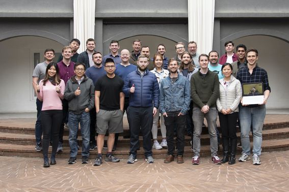 Chainlink Labs staffers pose for a team photo in November 2019.