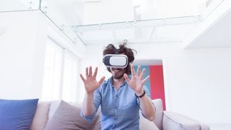 Apple and Meta lead the competition for virtual reality, Goldman Sachs says. (Shutterstock)
