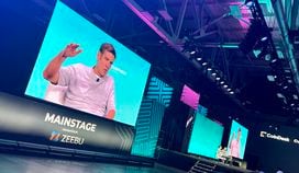 Chris Dixon of a16z Crypto announces another $25 million in U.S. campaign donations at Consensus 2024. (Jesse Hamilton/CoinDesk)