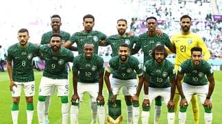 Saudia Arabia squad poses for team photo during the FIFA World Cup Qatar 2022 (Heuler Andrey/Eurasia Sport Images/Getty Images)