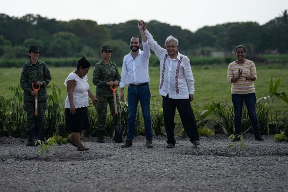 El Salvador President Nayib Bukele (left) and Mexico President Manuel Lopez Obrador