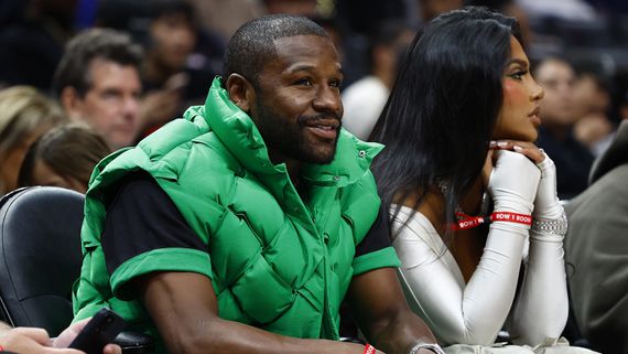 Ex-boxer Floyd Mayweather Jr. is among celebrity promoters who have been tied to GS Partners, which has been accused by state regulators of committing crypto fraud.  (Ronald Martinez/Getty Images)