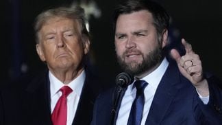 Sen. JD Vance, right, with former U.S. President Donald Trump (Drew Angerer/Getty images)