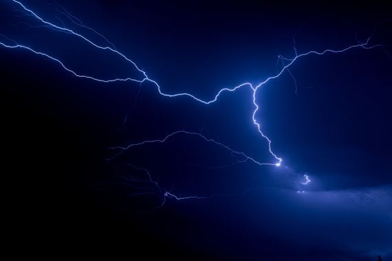 Binance integrates Lightning Network. (Leon Contreras/Unsplash)