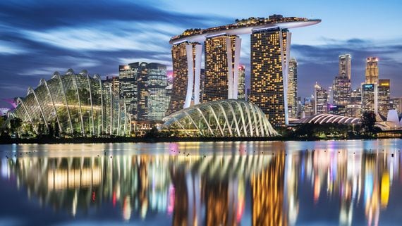 Luno will no longer serve customers in Singapore. (Shutterstock)