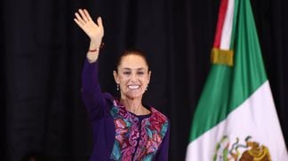 Mexican President Claudia Sheinbaum (Hector Vivas/Getty Images)
